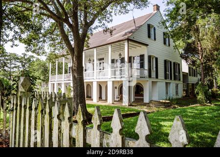 Louisiana Northshore,Mandeville Lakeshore Drive,historic private home house front porch picket fence Stock Photo