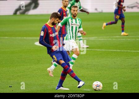 Camp Nou, Barcelona, Catalonia, Spain. 7th Nov, 2020. La Liga Football, Barcelona versus Real Betis; Gerard Pique plays the ball away from danger Credit: Action Plus Sports/Alamy Live News Stock Photo