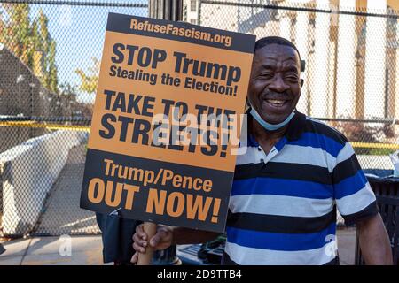 Washington DC, USA, 11/06/2020: After the elections, Anti-Trump Protesters make demonstrations in Black Lives Matter Plaza near White House. An Africa Stock Photo