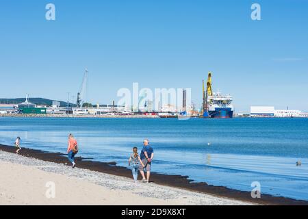 Sassnitz: port Mukran, ship and pipes for Nord Stream 2 pipeline, Ostsee (Baltic Sea), Rügen Island, Mecklenburg-Vorpommern, Germany Stock Photo