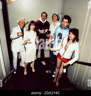 Chilly Gonzales Pre-tirement show backstage photo festuring  Feist, Louie Austen, Chilly Gonzales, Taylor Savvy, Mocky and  Peaches. 27th April 2003, Astoria 2, London, England, United Kingdom. Stock Photo