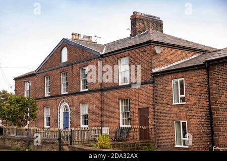 UK, England, Cheshire, Ince, The Square, Georgian building constructed as Ferry Passenger Hotel, now private houses Stock Photo