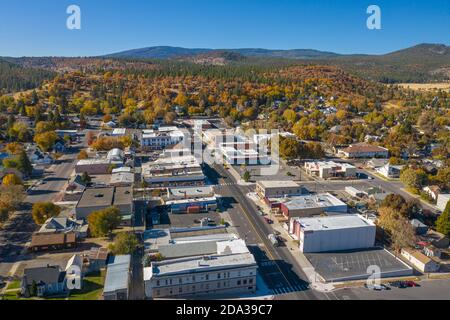 SUSANVILLE, CALIFORN, UNITED STATES - Nov 04, 2020: The Main Street of the city of Susanville as it borders national forest land. Stock Photo