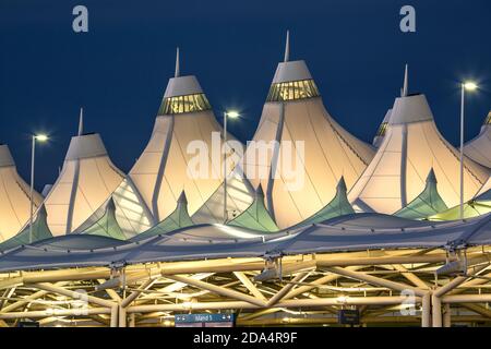 'Tent' fiberglass roof (designed by Fentress Bradburn Architects), Jeppesen Terminal Building, Denver International Airport (DIA), Denver, Colorado US Stock Photo