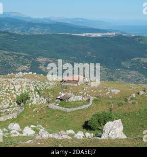 old dry stone shelter of shepherd on Miglino Plateau in Nebrodi Park, Sicily Stock Photo