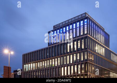extension building of the headquarters of the  KFW DEG - Deutsche Investitions- und Entwicklungsgesellschaft mbH  (German Investment and Development C Stock Photo