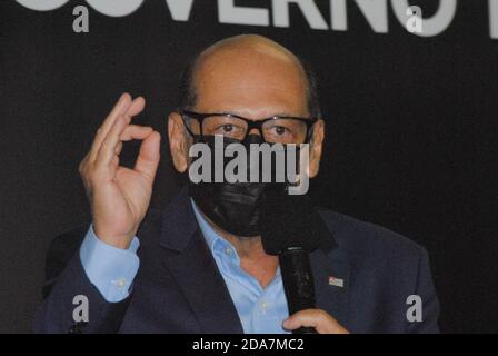 Sao Paulo, Sao Paulo, Brasil. 10th Nov, 2020. (INT) Press conference on CORONAVAC, Covid-19 vaccine and suspension of its clinical test. November 10, 2020, Sao Paulo, Brazil: Dimas Covas director of the Butantan Institute explains that he was surprised, on Monday night, with the decision of the National Health Surveillance Agency (Anvisa) and that he is investigating in detail what happened with the progress of the clinical studies of Coronavac. Butantan also informs that it is at the disposal of the Brazilian regulatory agency to provide all necessary clarifications regarding any adverse e Stock Photo