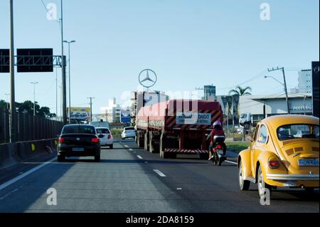 April 22, 2020. Balneario de Camboriu, Santa Catarina, Brazil. Intense movement of automobiles on the Regis Bittencourt highway towards the state of P Stock Photo