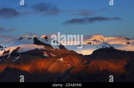 Hvannadalshnukur Peak (2110m), highest mountain in Iceland, Europe Stock Photo