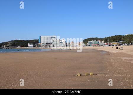 Panoramic view of Eurwangni Beach, in Incheon, Korea Stock Photo