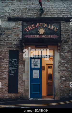 Frome, UK - October 04, 2020: Entrance of Sun Inn pub and accommodation in Frome, a market town in the county of Somerset, UK, famous for its market a Stock Photo