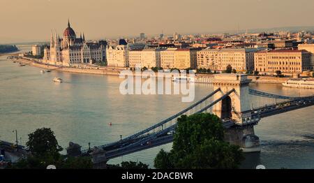 Széchenyi Chain Bridge connecting Buda and Pest across the Danube River. Budapest, Hungary Stock Photo