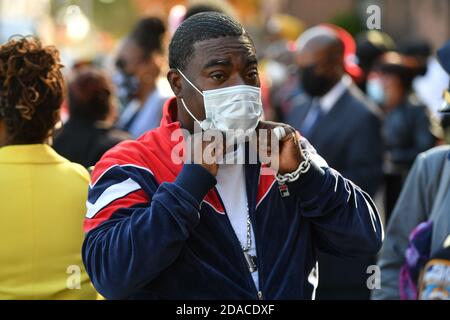 Tracy Morgan delivers remarks at the opening of the Marcy Houses Community Center on November 6, 2020 in Brooklyn, New York. Stock Photo