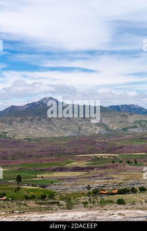 The Maragua syncline in the agricultural landscape in the Maragua region, Departemento Sucre, Cordillera Central, Andes, Bolivia, Latin America Stock Photo