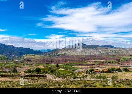 The Maragua syncline in the agricultural landscape in the Maragua region, Departemento Sucre, Cordillera Central, Andes, Bolivia, Latin America Stock Photo