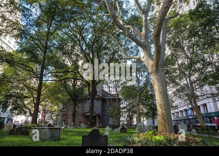 NEW YORK, USA - Sep 22, 2016: St Pauls Chapel. Episcopal chapel located at 209 Broadway, between Fulton St and Vesey St, in Lower Manhattan. It is the Stock Photo