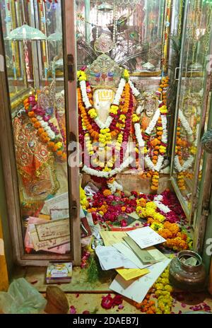 Several families offers first wedding invitation card to Hindu lord Ganesha (Elephant-Headed Deity) with Goddess Riddhi Siddhi at Ganapati temple ahead Diwali festival in Beawar. Weddings will begin 25th November on Dev Uthani Ekadashi in Hindu religion. According to belief, Hindu families offer first invitation of marriage to Deity Ganesha. (Photo by Sumit Saraswat/Pacific Press) Stock Photo