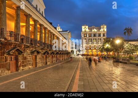 Night scene of Plaza Grande (Plaza de la Independencia) in Quito, Ecuador featuring Carondelet Palace (Palacio de Carondelet), the seat of Ecuador gov Stock Photo