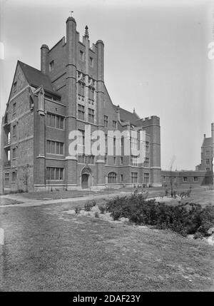 Section elevation of University of Illinois College of Medicine, Chicago, Illinois, circa 1923-1936. Stock Photo