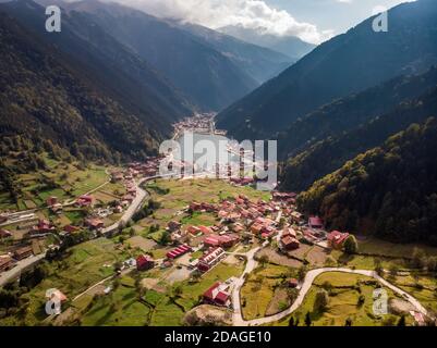 Porno pikap qizil kaltak Qozoq ayoli kokraklarini korsatdi