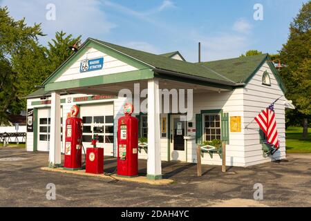 Dwight, Illinois / United States - September 23rd, 2020 - Old gas station on Historic Route 66 in late afternoon light. Stock Photo