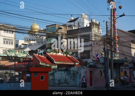 Phahurat Market, Little India, In Bangkok - Thailand Stock Photo - Alamy