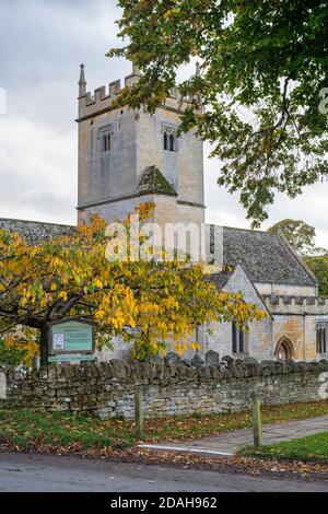 St Eadburgha's church in autumn. Broadway, Cotswolds, Worcestershire, England Stock Photo