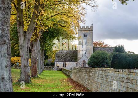 St Eadburgha's church in autumn. Broadway, Cotswolds, Worcestershire, England Stock Photo