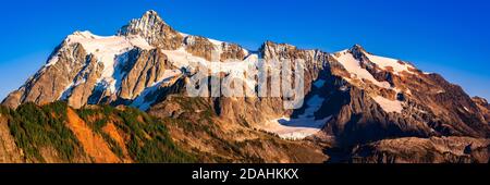 Mt Shuksan in the Cascade range, North Cascades National Park, in Whatcom County, Washington State Stock Photo