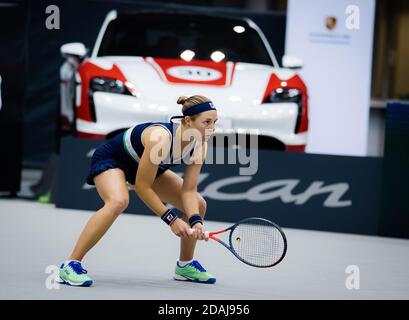 Nadia Podoroska of Argentina in action against Camila Giorgi of Italy during her second round match at the 2020 Upper Austria Ladi / LM Stock Photo