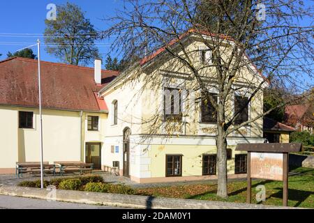 Rechnitz: wine shop Vinothek Reichermühle, Südburgenland, Burgenland, Austria Stock Photo