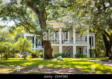 grand antebellum plantation  house in the Deep South USA Stock Photo