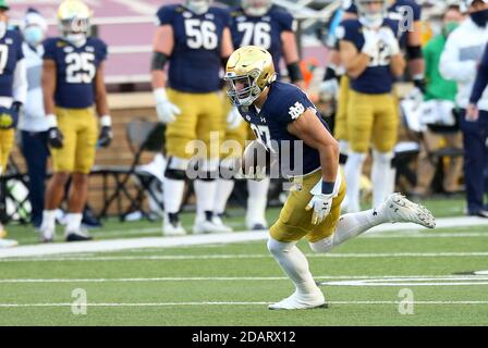 Alumni Stadium. 14th Nov, 2020. MA, USA; Notre Dame Fighting Irish tight end Michael Mayer (87) in action during the NCAA football game between Notre Dame Fighting Irish and Boston College Eagles at Alumni Stadium. Anthony Nesmith/CSM/Alamy Live News Stock Photo