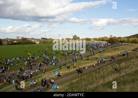 Edinburgh, UK. October 06 2018;Thousands gather for an Pro Scottish Independence March starting near Edinburgh Castle and heading down Holyrood Park. Stock Photo