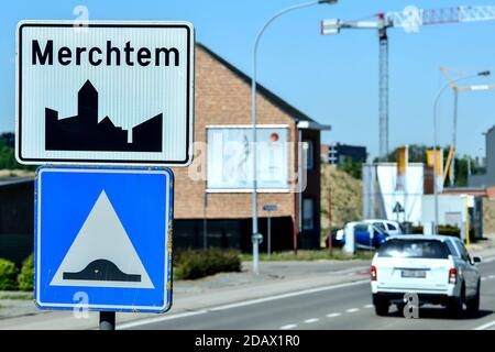 Illustration shows the name of the Merchtem municipality on a road sign ...
