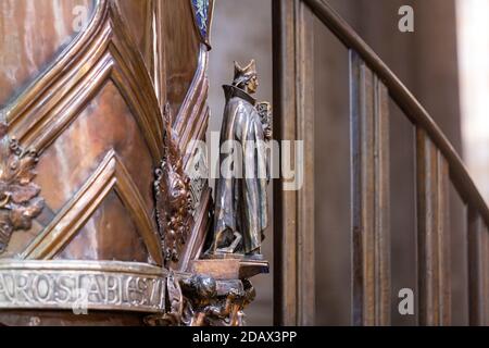 The Art Nouveau pulpit in bronze on marble columns,  Ripon Cathedral, Ripon, North Yorkshire, England, UK Stock Photo