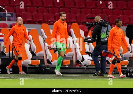 AMSTERDAM, NETHERLANDS - NOVEMBER 15: Davy Klaassen of The Netherlands, Goalkeeper Tim Krul of the Netherlands, Georginio Wijnaldum of the Netherlands during the UEFA Nations League match between Netherlands and Bosnia and Herzegovina at Johan Cruijff Arena on november 15, 2020 in Amsterdam, Netherlands (Photo by Marcel ter Bals/Orange Pictures) Stock Photo