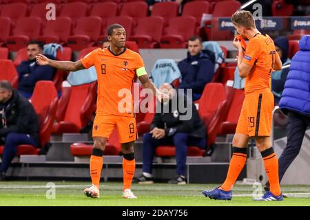 AMSTERDAM, NETHERLANDS - NOVEMBER 15: Georginio Wijnaldum of the Netherlands, Luuk de Jong of the Netherlands during the UEFA Nations League match between Netherlands and Bosnia and Herzegovina at Johan Cruijff Arena on november 15, 2020 in Amsterdam, Netherlands (Photo by Marcel ter Bals/Orange Pictures) Stock Photo