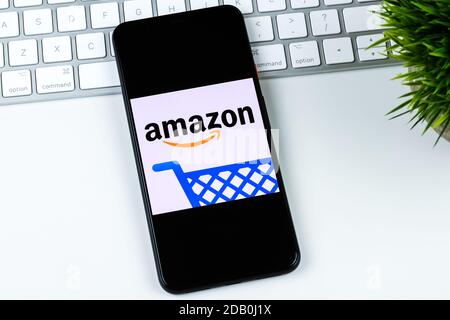 Amazon app logo on a smartphone screen. Stock Photo