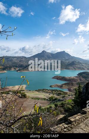 Panorama view of Spanish town Zahara de la Sierra Stock Photo - Alamy
