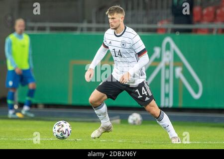 Lars Lukas MAI (GER) with ball, single action with ball, action, football Laenderspiel, U21, friendly game, Germany (GER) - Slovenia (SLO) 1: 1, on November 12th, 2020 in Braunschweig / Germany. ¬ | usage worldwide Stock Photo