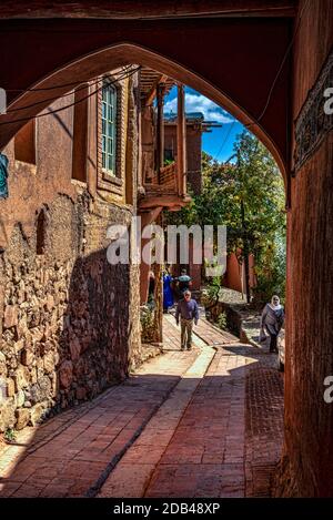 Archway, Abyaneh called the red village, Barzrud district, Natanz County, Isfahan Province, Iran Stock Photo