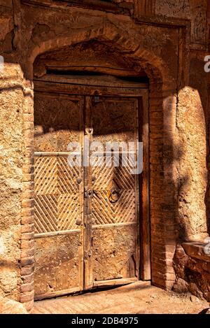 Door, Abyaneh called the red village, Barzrud district, Natanz County, Isfahan Province, Iran Stock Photo