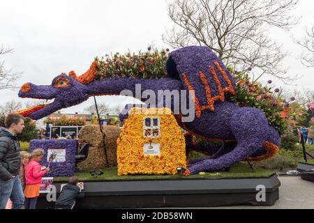 Noordwijkerhout, Netherlands - April 21,  2017: Platform with  tulips and hyacinths during the traditional flowers parade Bloemencorso from Noordwijk Stock Photo