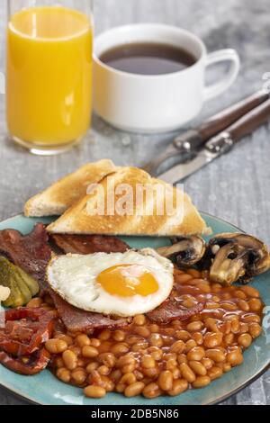 full englisch breakfast on a plate Stock Photo