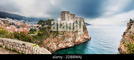 Dubrovnik city and the Medieval Fort Lovrijenac located on the western wall Stock Photo