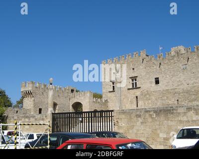 The Palace of the Grand Master ( Byzantine Museum ) in Rhodes Island -  Villa Small Paradise