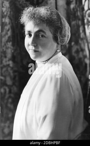The portrait from 1931 shows Hermine Reuss (Elder Line), the second wife of Kaiser Wilhelm II. Stock Photo