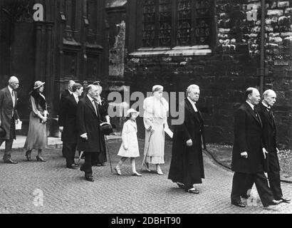 King George V (4th from left) leaves Westminster Abbey with Queen Mary (5th from left) and Princess Elizabeth (6th from left) after a rogation service for the population affected by unemployment. (undated photo) Stock Photo