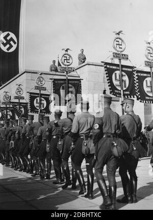 Adolf Hitler At Reichsparteitag, 1934 Stock Photo - Alamy